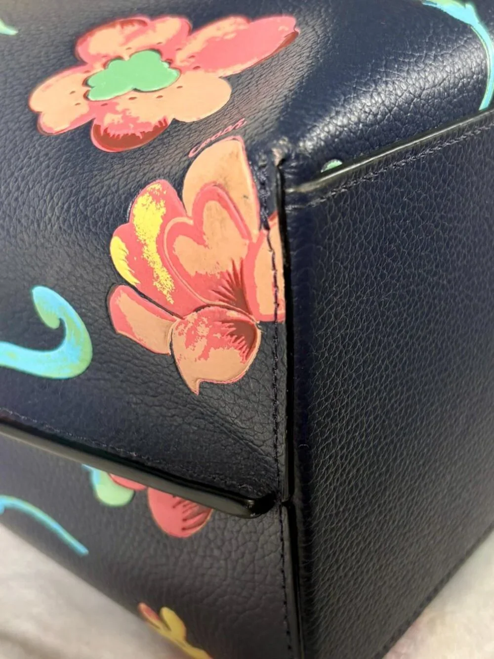 Coach Mollie Tote with Dreamy Land Floral Print and Bunny Lulu Charm - Picture 8 of 16